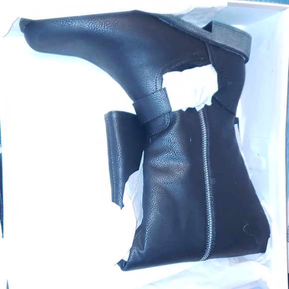 Zippered Wide Calf Flat Boot - Picture 1 of 3